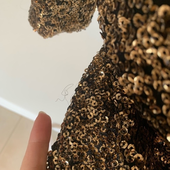 Haoduoyi Sparkly Sequin Fitted Mini Dress with V-Neck - Picture 12 of 13